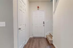 7047 Hobby Wind Ridge Dr, Houston, TX 77075 - Photo 4