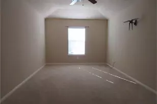 19107 Hemington Cir, Tomball, TX 77375 - Photo 10