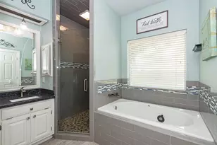 57 Silver Lace Ct, Lake Jackson, TX 77566 - Photo 18
