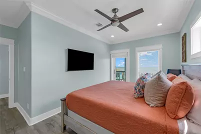 1978 Avenue I, Crystal Beach, TX 77650 - Photo 30