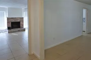 938 Greatwood Dr, Houston, TX 77013 - Photo 10