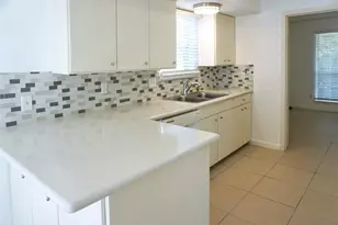 938 Greatwood Dr, Houston, TX 77013 - Photo 6