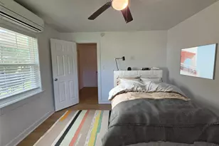305 Miles Rd, Bacliff, TX 77518 - Photo 8