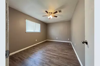 12819 Claygate Drive, Houston, TX 77047 - Photo 10