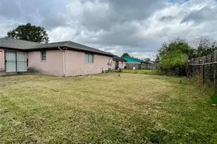 12819 Claygate Dr, Houston, TX 77047 - Photo 12