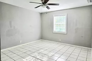 1109 Broadway St, Galveston, TX 77550 - Photo 10