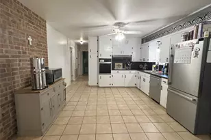 131 Walker Ave, Lolita, TX 77971 - Photo 8