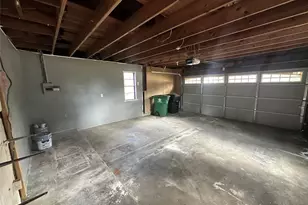 743 Voyager Dr, Houston, TX 77062 - Photo 16