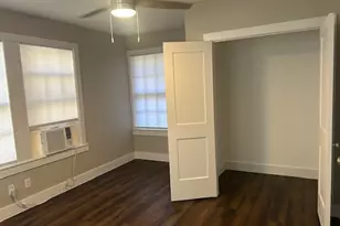 2428 Ave 0 1/2 St, Galveston, TX 77550 - Photo 12