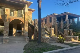 2428 Ave 0 1/2 St, Galveston, TX 77550 - Photo 8