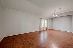 1807 Hidden Breeze Dr, Houston, TX 77049 - Photo 10