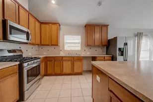 1807 Hidden Breeze Dr, Houston, TX 77049 - Photo 24