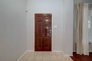 1807 Hidden Breeze Dr, Houston, TX 77049 - Photo 8