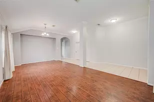 1807 Hidden Breeze Dr, Houston, TX 77049 - Photo 12