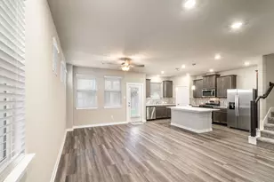 8209 Rising Stream Dr, Houston, TX 77063 - Photo 10