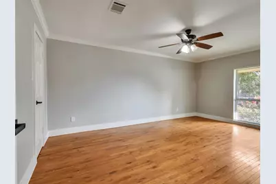 10819 Sagetrail Drive, Houston, TX 77089 - Photo 38