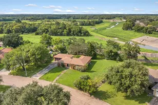 3400 Coachman Dr, Baytown, TX 77521 - Photo 24