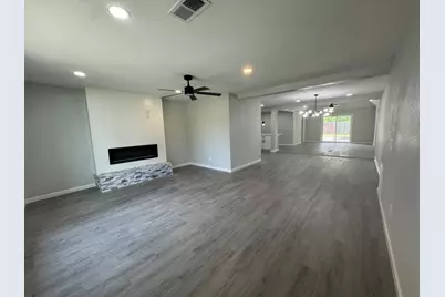 6407 Sandy Oaks Drive, Houston, TX 77050 - Photo 4