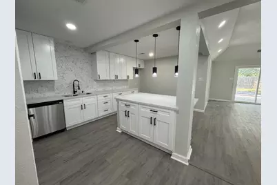 6407 Sandy Oaks Drive, Houston, TX 77050 - Photo 8