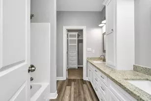 701 S Morgan St, Angleton, TX 77515 - Photo 16