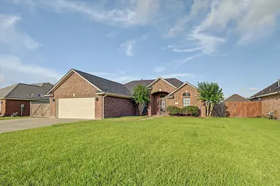 1015 Cardinal Drive, Richwood, TX 77566 - Photo 2