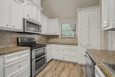 1015 Cardinal Drive, Richwood, TX 77566 - Photo 16
