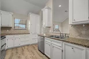 1015 Cardinal Dr, Richwood, TX 77566 - Photo 14