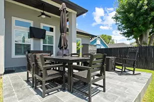 602 E Main St, La Porte, TX 77571 - Photo 34