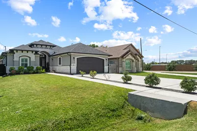 602 E Main Street, La Porte, TX 77571 - Photo 2