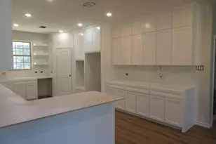 2127 Bambi Court, Cleveland, TX 77328 - Photo 4