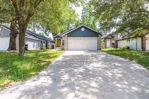 11738 Greencanyon Dr, Houston, TX 77044 - Photo 2