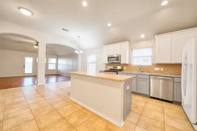 7615 Lakeside Manor Lane, Pearland, TX 77581 - Photo 10