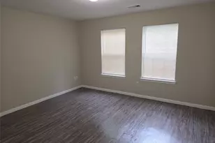10015 Wiloak St, Houston, TX 77078 - Photo 18
