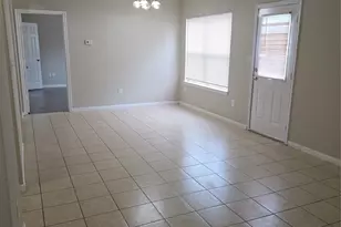 10015 Wiloak St, Houston, TX 77078 - Photo 4
