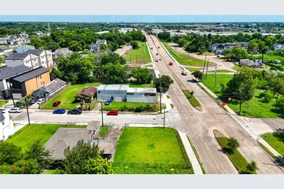 3227 Airline Drive, Houston, TX 77022 - Photo 6
