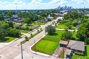 3227 Airline Dr, Houston, TX 77022 - Photo 1