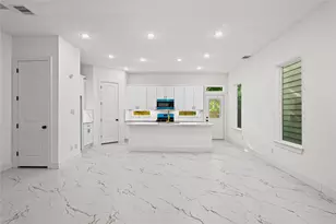 7717 Bowen St, Houston, TX 77051 - Photo 8
