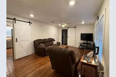 130 E Phillips Road, Angleton, TX 77515 - Photo 2