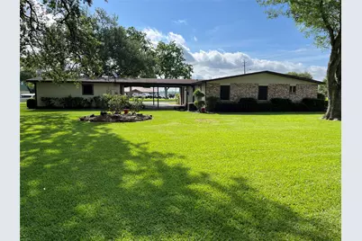 103 Greenbriar Drive, Wharton, TX 77488 - Photo 10