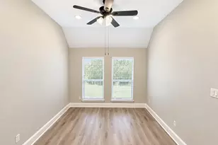 205 Climbing Oaks Pl, Montgomery, TX 77316 - Photo 10