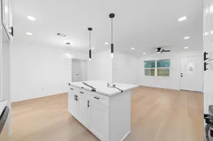 5709 Langley Rd, Houston, TX 77016 - Photo 10