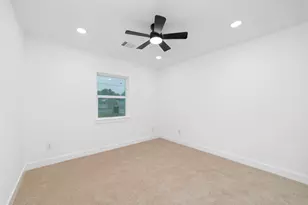 5709 Langley Rd, Houston, TX 77016 - Photo 20