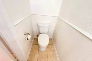 11002 Hammerly Blvd, Houston, TX 77043 - Photo 22