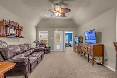106 Harbour Town Way, Conroe, TX 77356 - Photo 8