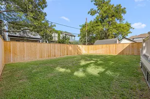 1001 E 27th St, Houston, TX 77009 - Photo 24
