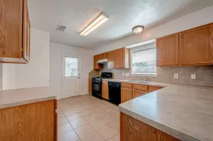 7127 Sedona Ct, Houston, TX 77083 - Photo 16