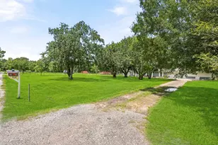 708 County Rd 691 Rd, West Columbia, TX 77486 - Photo 42