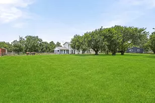 708 County Rd 691 Rd, West Columbia, TX 77486 - Photo 2