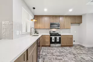 5810 N Magazine Cir, Houston, TX 77084 - Photo 10