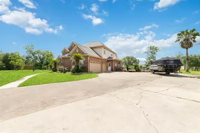 1513 County Road 149, Alvin, TX 77511 - Photo 6